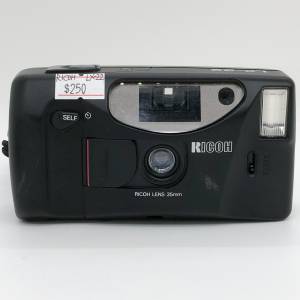 95% New Ricoh LX-22 菲林相機 深水埗門市可購買