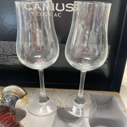 卡幕金花700ml禮盒裝（連兩個玻璃杯）