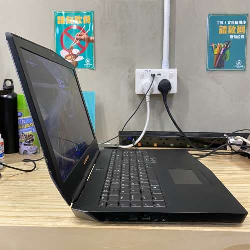 [電競] Dell Alienware 17 R2 (GTX 970M / 4核 i7 / 🔋全新電池 / 17.3" 全高清 / ...