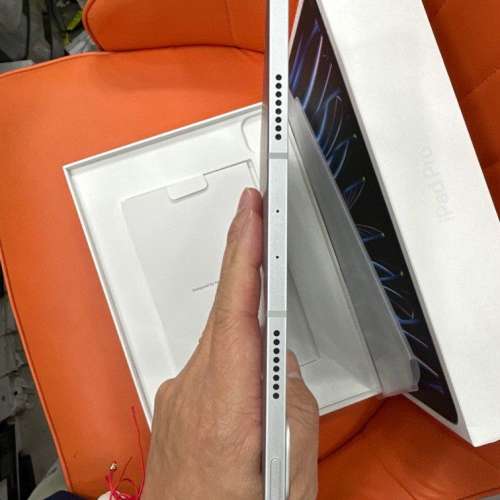 行貨 Apple iPad Pro 11 m2 5g 256gb 銀色 全套 保養 2025年3月27日