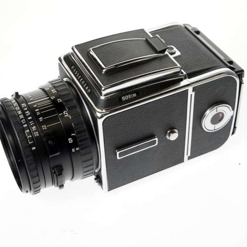 Hasselblad 501CM Film Camera & Carl Zeiss Planar 80mm f/2.8 T* Lens