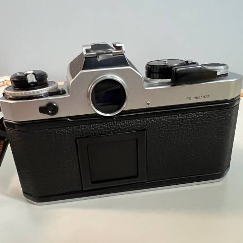 Nikon FE 菲林相機 + nikkor 50mm f1.8 + nikkor 24mm f2.8