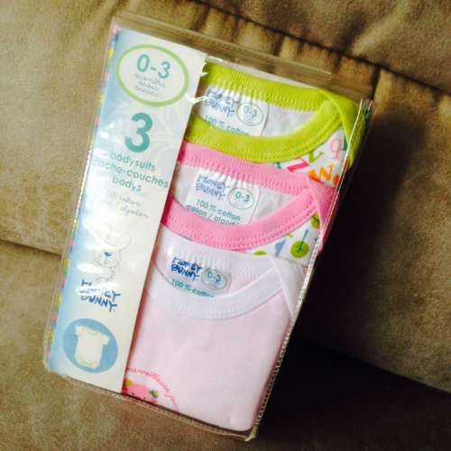 👶 HONEY BUNNY Baby Bodysuit 3pc Gift Set Newborns 0-3 months MIX NEW 嬰兒連...