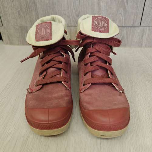 90%新正版Palladium女裝棗紅色真皮兩著中/短boots