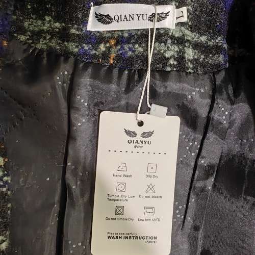 全新女裝短身絨褸L碼