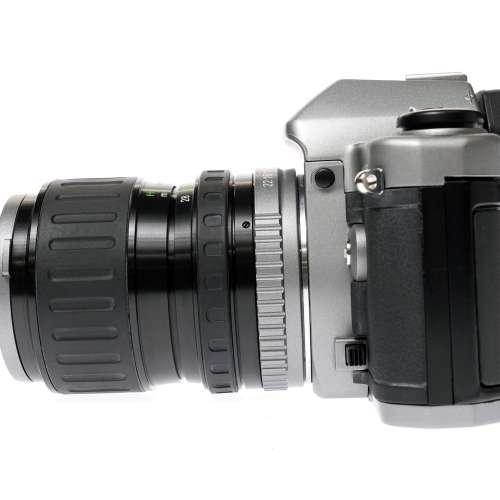 Vivitar V3800N 35mm SLR Film Camera with Vivitar Macro Focusing Zoom 28-70mm f/3