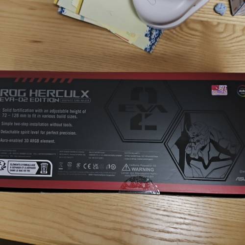 全新 ASUS ROG HERCULX EVA-02 EDITION GRAPHICS CARD HOLDER