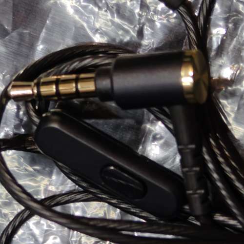 Sony MDREX650 入耳式耳機 黃銅版 低音勁 二手或全新Earphones, 影音產品