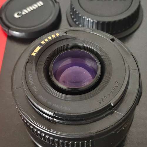 Canon EF 50mm f/1.8 II