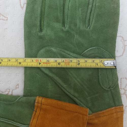 全新 綠+啡色燒焊手套一對 勞工手套 建築手套 野營燒烤手套 耐磨 耐熱 寵物防護手套...