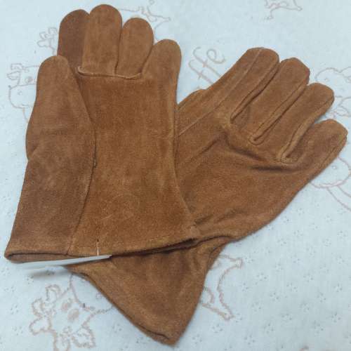 全新 啡色全皮燒焊手套一對 燒焊手襪 勞工手套 建築手套 野營燒烤手套 耐磨 耐熱 寵...