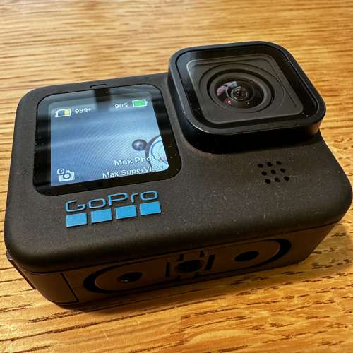 gopro hero 10 black Special Bundle + MAX LENS MOD + Charging Case