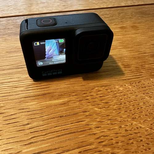 gopro hero 10 black Special Bundle + MAX LENS MOD + Charging Case