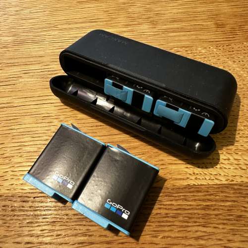 gopro hero 10 black Special Bundle + MAX LENS MOD + Charging Case