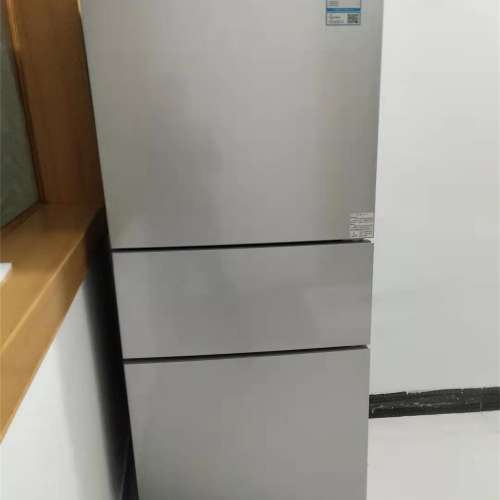 新的TCL冷風無霜大冰箱 清倉價出售