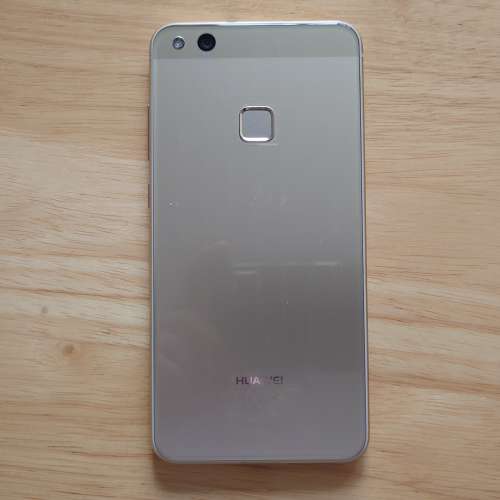 港版 Huawei P10 Lite（請注意內文）