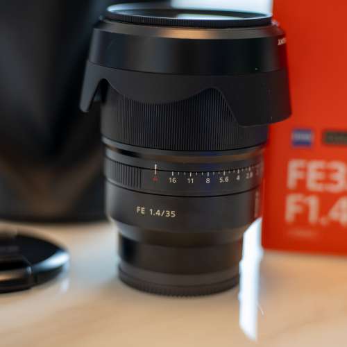 Sony ZEISS SEL35F14Z Lens 連72MM FILTER 行貨 E Mount