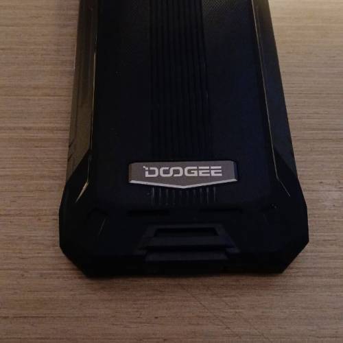 Doogee 3防手機 8+256GB