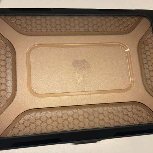 MacBook Air 2020, i5, 8GB memory