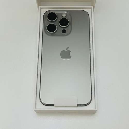 100％全新 iphone 15 pro 原色 128GB （香港行貨）