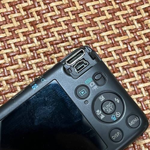 Canon ixy 400f /ixus 130