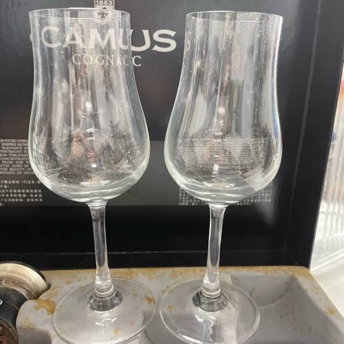 （送禮一流）卡幕金花XO700ml禮盒裝（內含兩個水晶玻璃杯）