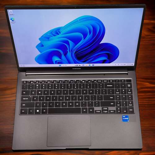Samsung Galaxybook2 15.6" i5-12/16/512