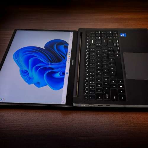 Samsung Galaxybook2 15.6" i5-12/16/512