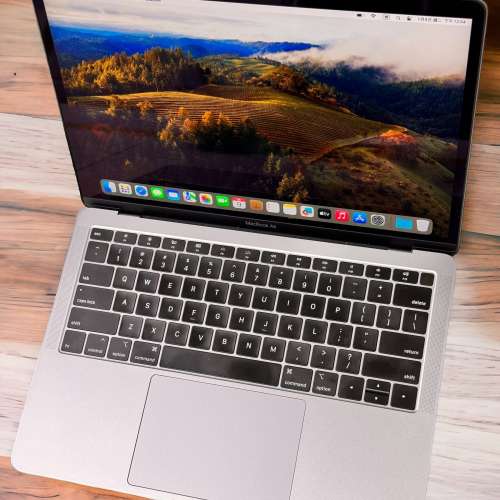 MacBook Air 13" 2020 i5/8GB/512GB