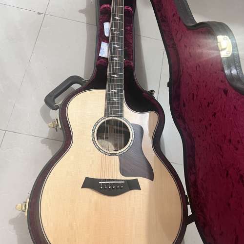 Taylor 814CE v-class Electric Acoustic Guitar