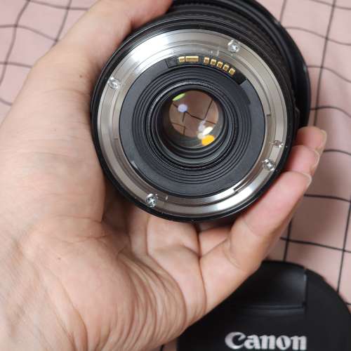 Canon EF 16-35mm F4