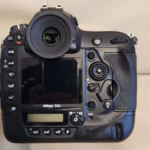 Nikon D4s