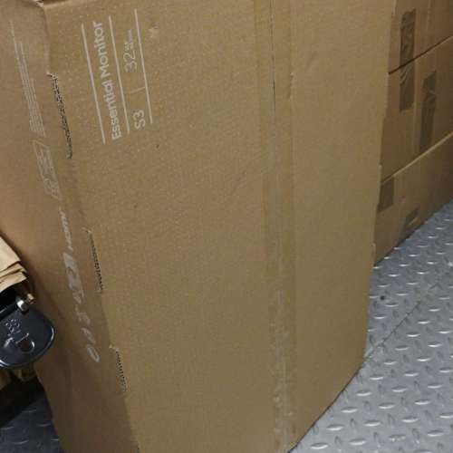 全新 Samsung C390 32" monitor