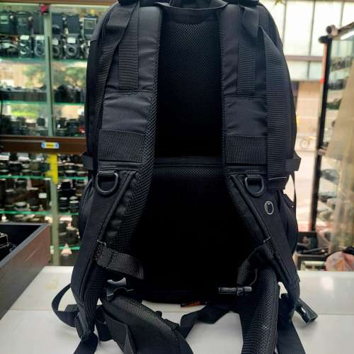 感謝客人捐出  LOWEPRO 40TH ANNIVERSARY 保護北極熊紀念版相機背囊  95% NEW $500 ...