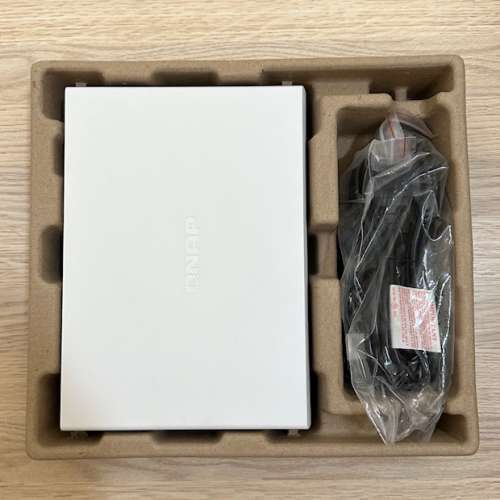 QNAP QHora 301W Dual 10G SD-WAN Wi-Fi 6 Router