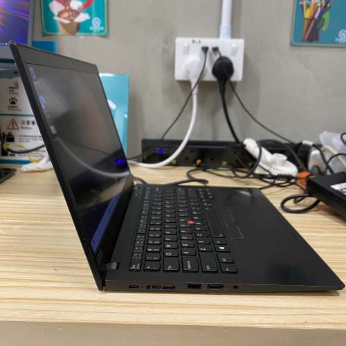 [少量] Lenovo ThinkPad T490s (8代 4核 i7 / 14" 全高清 / Win 11 Pro / 永久Offi...