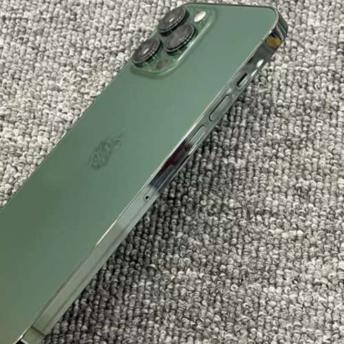 Apple iPhone 13 Pro Max 1TB， 6.7寸大螢幕，功能全部正常運作，電池效能90 %