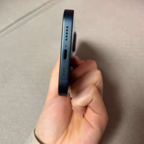 Apple iPhone 13 512G  全部正常運作，電池效能91 %，電池良好，已貼貴價玻璃鋼化貼...