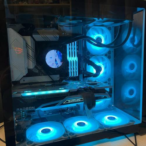 二手主機 R7 5800x  RX6700xt (可議) 🇭🇰