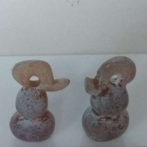 一手兩個古舊瑪瑙招財葫蘆擺件，亦可作吊件用,高約二點五吋，共售300元。有意可出...