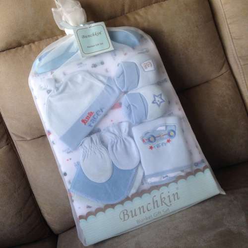 👶 Baby Blanket Gift Set for Newborns NEW 全新嬰兒套裝 粉藍 車 👶