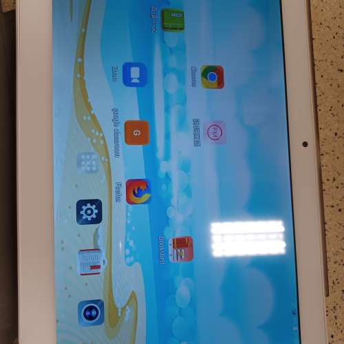 新淨10吋學習平板兩部（三星+好記星）