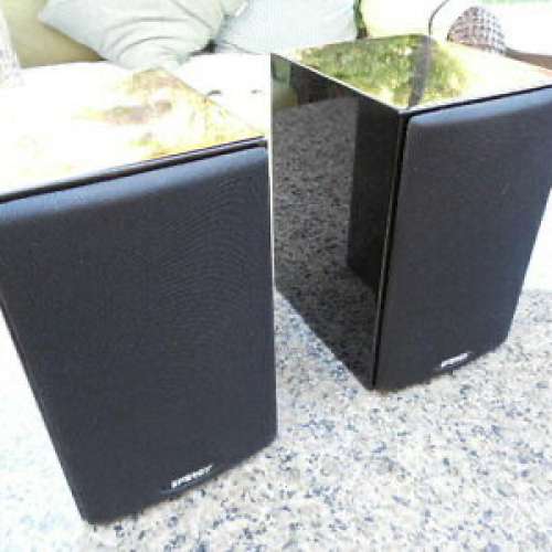 出售：加拿大Energy RC-MIni-B-1 小型喇叭(鋼琴黑)