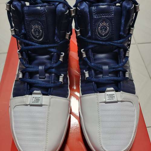 Lebron 3 Midnight Navy Size US 13/UK 12/EU 47.5