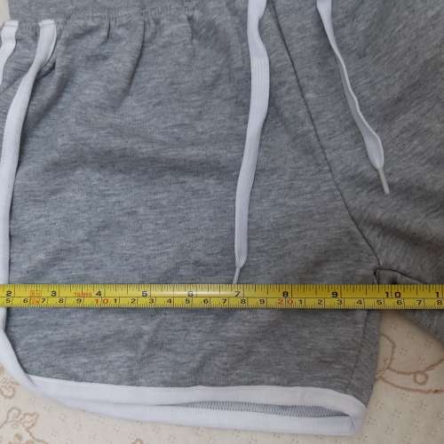 全新灰色白邊短褲 沙灘褲 運動褲 休閒褲 跑步褲 波褲