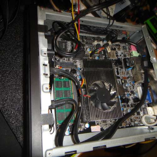 MAHOBAY 小形電腦 i5-3337U 1.8GHz 8GB Ram 128GB SSD