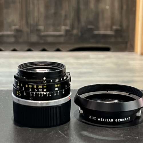 Leica summilux-m 35mm f1.4 pre-a late Canada version lens with hood