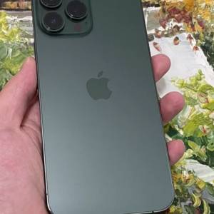 Apple iPhone 13 Pro Max 1TB， 6.7寸大螢幕，電池效能100 ％，功能全部正常運作