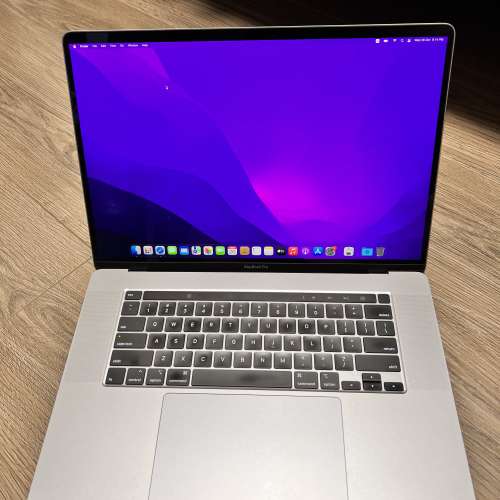 Macbook Pro 2019 16” (i7/512) 銀色