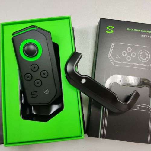 熱賣點 旺角店 全新  黑鯊手機 遊戲手制(左手), 左手遙控 同 左手支架 (黑鯊手機 2...